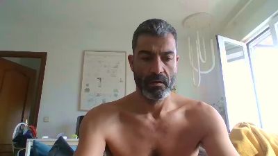 hotreds webcam model stream image