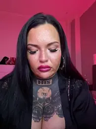 _MelinaCurves_ webcam model stream image