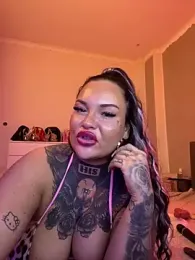 _MelinaCurves_ webcam model stream image