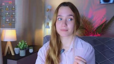 DollyGearing webcam model stream image