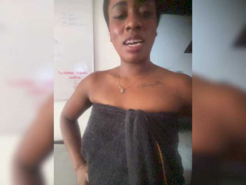 BrianaBrownn webcam bongacams model stream image