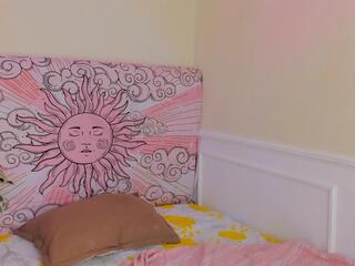 Lena Foxx webcam model stream image