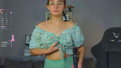 MiaSenna webcam model stream image