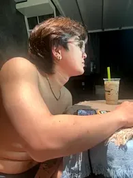 KayNguyenn webcam model stream image