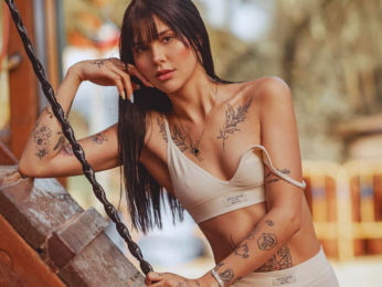 ChloeSantory webcam model stream image