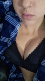 Monita8 webcam cam4 model stream image