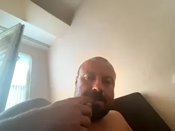 Nikolaiyy webcam model stream image