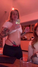 AkariBruna webcam model stream image