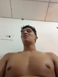 Leo_Savage_ webcam model stream image