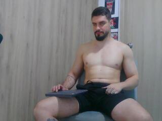 Aaron Kwok webcam model stream image