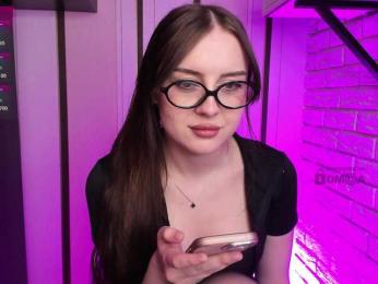 MeowLuna webcam model stream image