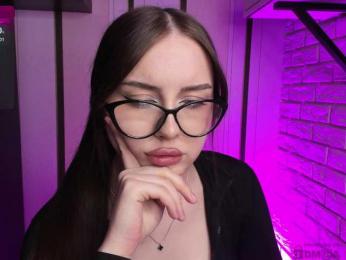 MeowLuna webcam model stream image