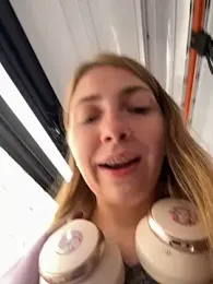 Sunny___Bunny webcam model stream image
