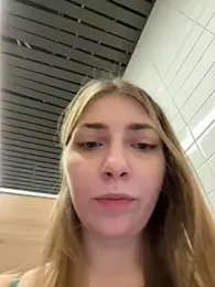 Sunny___Bunny webcam stripchat model stream image