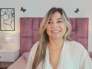 Pamela Collin webcam model stream image