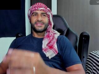 Ralf E webcam model stream image