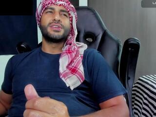 Ralf E webcam model stream image