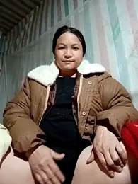 Love-Mama33 webcam stripchat model stream image