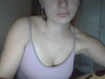 Violetta101 webcam bongacams model stream image