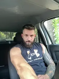LustyMike_ webcam model stream image