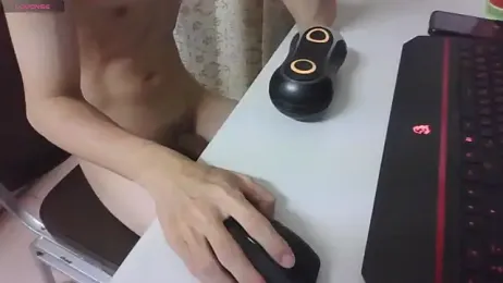 yzy_22_fun webcam model stream image