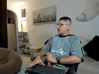 a_lejandro_08 webcam model stream image