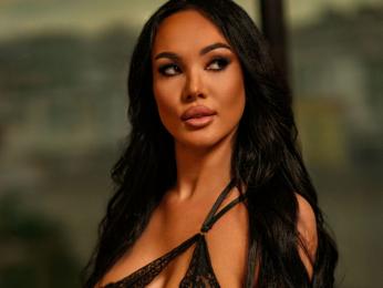 AmiraLuxe webcam livejasmin model stream image