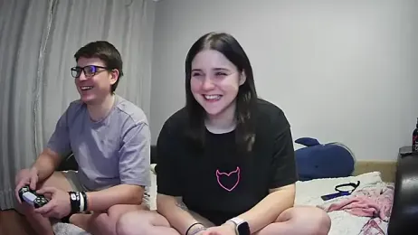 CoupleTwee webcam model stream image