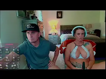 YourAvgNeighbors webcam stripchat model stream image