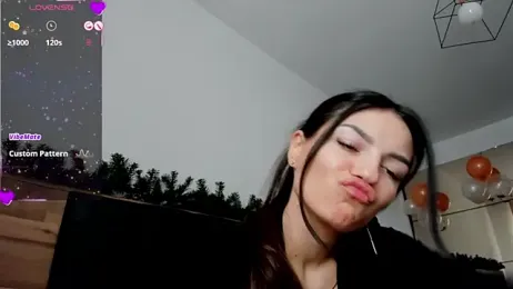 juicekatee webcam stripchat model stream image