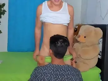 zack_and_max webcam model stream image