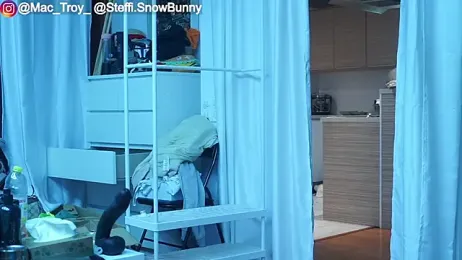 MacTroy webcam model stream image