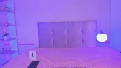 AliceMadnes webcam model stream image