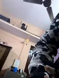 bobbyronak webcam model stream image