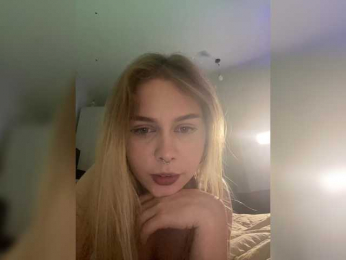 LiaRobinson webcam model stream image