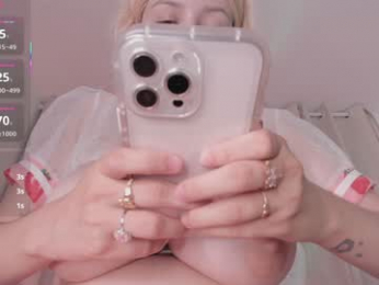 bella_adams_ webcam model stream image