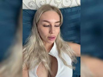 -Lovensesgirl- webcam bongacams model stream image