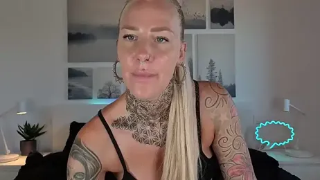 Lara-CumKitten webcam model stream image