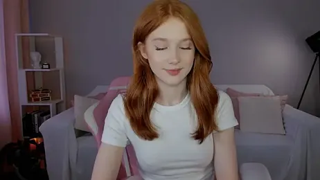 Leahsthetics webcam model stream image