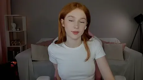 Leahsthetics webcam model stream image