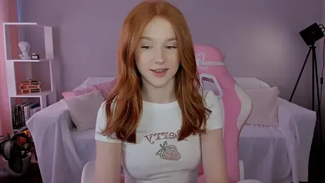 Leahsthetics webcam model stream image