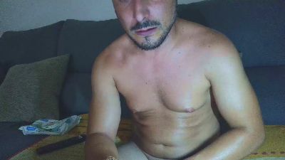Pinaro35 webcam model stream image