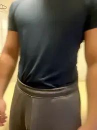 YU-KI00 webcam stripchat model stream image