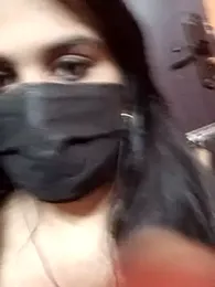 umairahaasan_1 webcam model stream image
