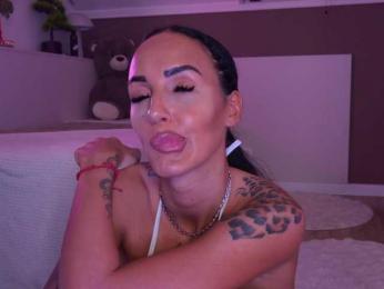 hayleybabe4 webcam bongacams model stream image