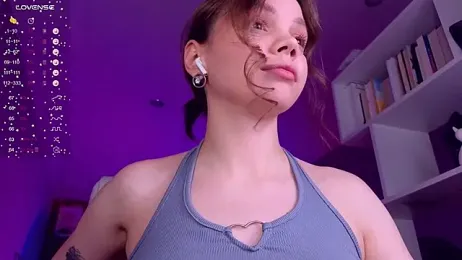 CreamySpot webcam stripchat model stream image