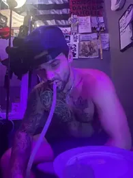 LegendaryLukeFilmCo webcam model stream image