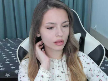 EmiMe webcam bongacams model stream image