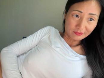 UnchartedSecret webcam bongacams model stream image