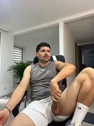 TroyeSavage webcam model stream image